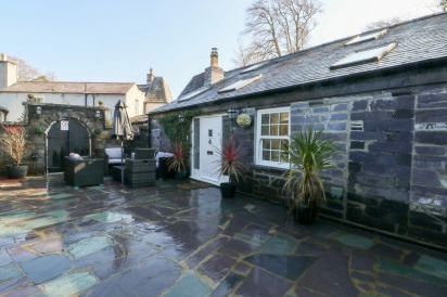 Bryn Derwen Coach House 1