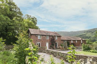 Bryn Howell Rural Retreat