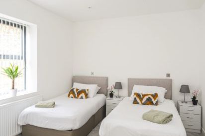 Bryn Min Manton Apartment 15