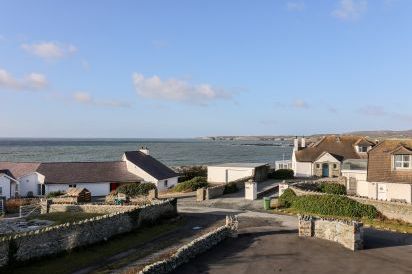 Bryniau 35