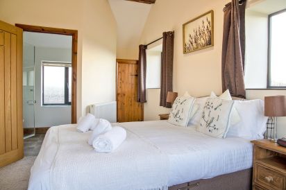 Buttercups Haybarn - 5 Star With Swimming Pool, Sports Area 16