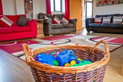 Buttercups Haybarn - 5 Star With Swimming Pool, Sports Area 29