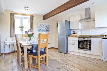 Buttercups & Hayloft Sleeps & Dines 16 with Pool, Sports Court & Play Area 22