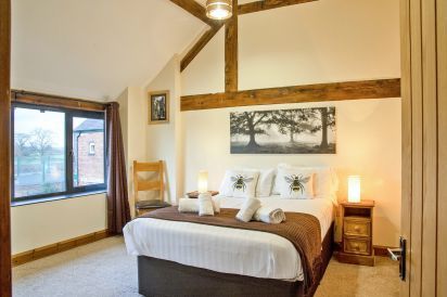 Buttercups & Hayloft Sleeps & Dines 16 with Pool, Sports Court & Play Area 13