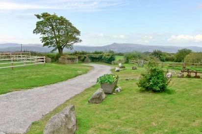 Bwthyn Bach Barn 10