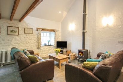 Bwthyn Bach Barn 2