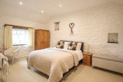 Bwthyn Bach Barn 5
