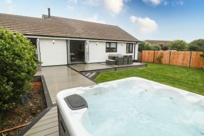 Bwthyn Eirlys (Snowdrop Cottage) 2