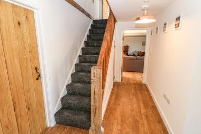 Bwthyn Y Bugail (Shepherd's Cottage 10