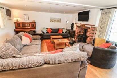 Bwthyn Y Bugail (Shepherd's Cottage 2