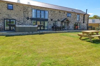 Bwthyn Y Bugail (Shepherd's Cottage 42