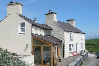 Cae'r Dyni (Caer Dyni) 2