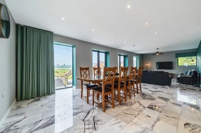 Caerffynnon House 14