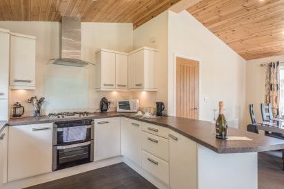 Callow Holiday Lodge 2 11