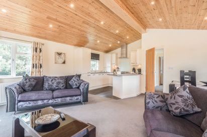 Callow Holiday Lodge 2 7
