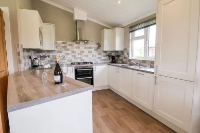 Callow Wooden Lodge 6