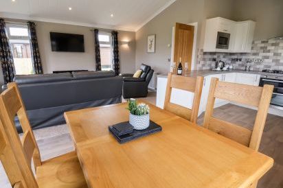 Callow Wooden Lodge 12