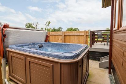 Callow Wooden Lodge 25