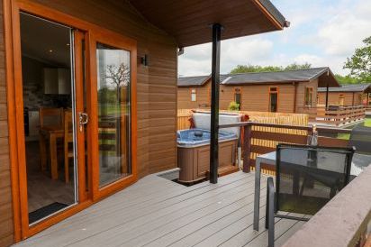Callow Wooden Lodge 27