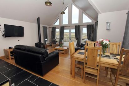 Ceann an Loch Cottage 11