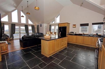 Ceann an Loch Cottage 13