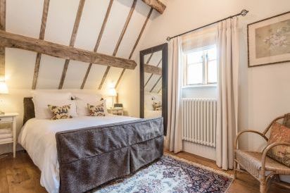 Courtyard Countryside Cottage, Meeson, Heart Of England  11