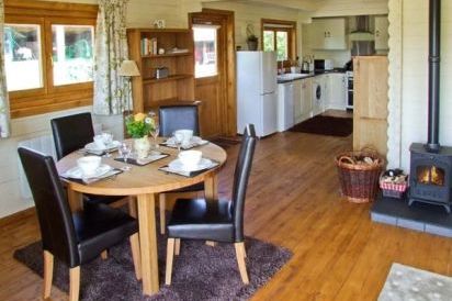 Crop Vale Holiday Lodge 4