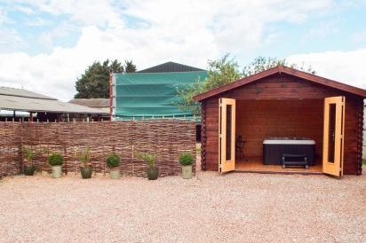 Crop Vale Holiday Lodge 12