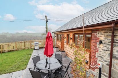 Cut Moch, Plas Moelfre Hall Barns 25