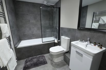 Declaration Suite 11