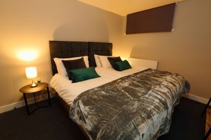 Declaration Suite 12