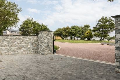 Farmyard House 42