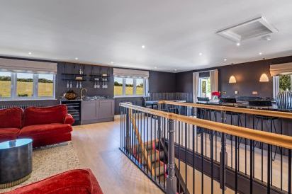 Farmyard House 7