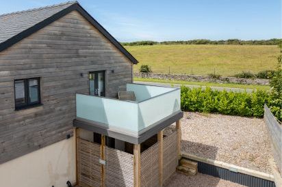 Farmyard House 11