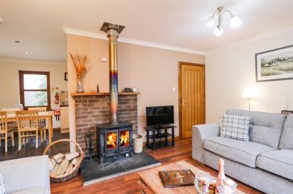Fersit Log Cottage 3