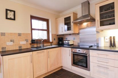 Fersit Log Cottage 9