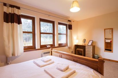 Fersit Log Cottage 14