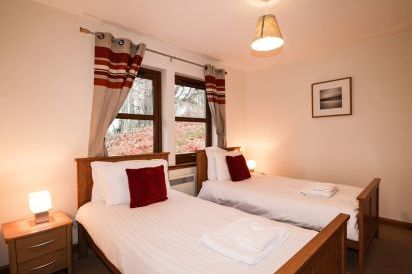 Fersit Log Cottage 17