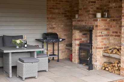 Field Barn sleeps 2, with a private Steam Room and AirCon! 29