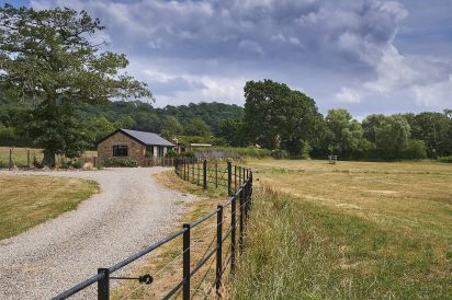 Field Barn sleeps 2, with a private Steam Room and AirCon! 26