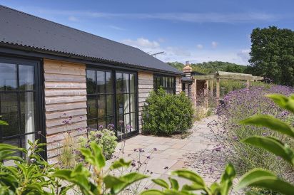 Field Barn sleeps 2, with a private Steam Room and AirCon! 40