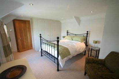 Four Ashes (Stunning Water Views) 15