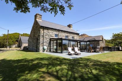Garth Morthin The Farmhouse 3