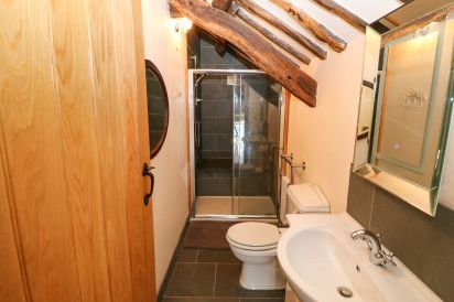 Garth Morthin The Farmhouse 20