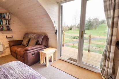 Gelert Pod 5