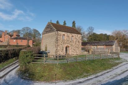 Glebe Holiday Barn 3