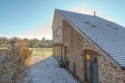 Glebe Holiday Barn 21