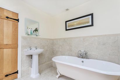 A lovely rolltop bath