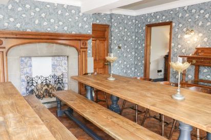 Gwern Borter Manor 11