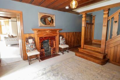 Gwern Borter Manor 14